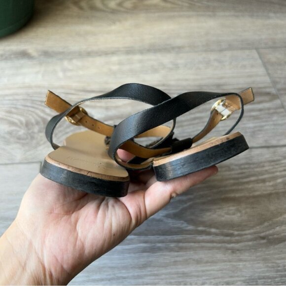 Victor Black Floral Accent Thong Leather Sandal Made in Italy - Picture 5 of 9